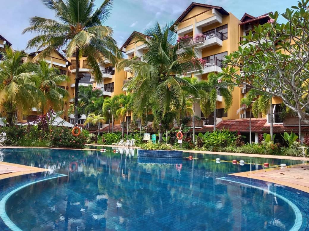 Tiara Labuan Hotel Exteriér fotografie