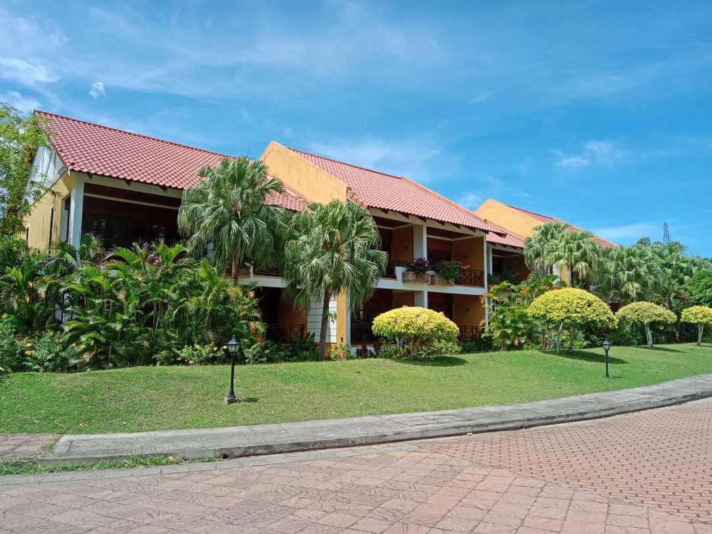 Tiara Labuan Hotel Exteriér fotografie